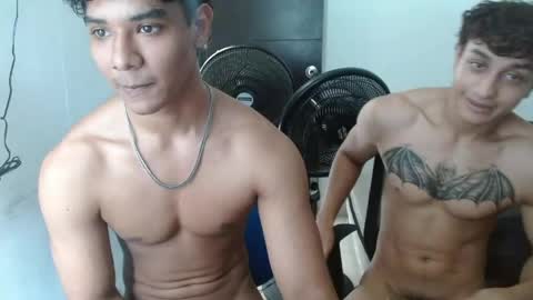 Snapshot of alfred_cantillo chatting on April 2026 04:33:02 PM alfred_cantillo online show from April 2026 04:33:02 PM