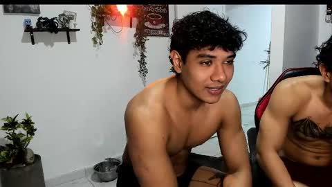 Snapshot of alfred_cantillo chatting on May 2026 01:35:01 AM alfred_cantillo online show from May 2026 01:35:01 AM