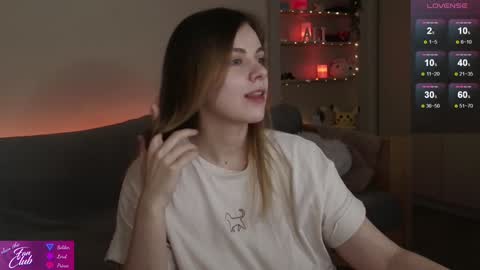 Snapshot of ali_cooper chatting on December 2024 12:33:01 PM Alison online show from December 2024 12:33:01 PM