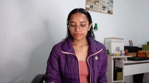 Snapshot of alia054 chatting on April 2026 02:14:02 PM Alia online show from April 2026 02:14:02 PM