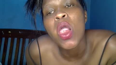 alic_crazy online show from November 2025 10:02:01 PM