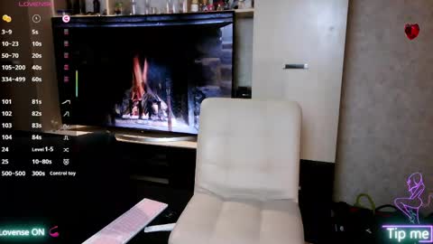 Snapshot of alice_69_sochi chatting on June 2026 09:35:02 AM Alice 69 Sochi online show from June 2026 09:35:02 AM