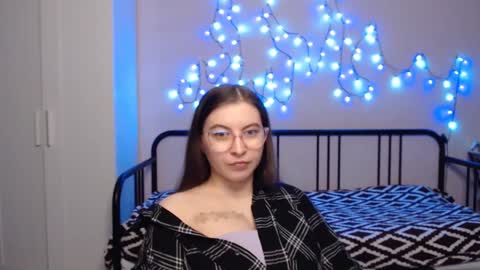 Alice online show from December 2024 07:15:02 PM