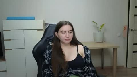 Alice online show from April 2026 05:49:01 PM