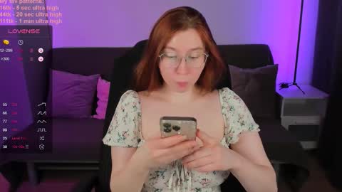 Snapshot of alice__still chatting on September 2025 03:06:02 PM Alice Next Stream on Monday online show from September 2025 03:06:02 PM