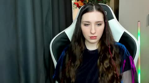 Snapshot of alice_bailey chatting on May 2026 12:33:01 PM Alice online show from May 2026 12:33:01 PM