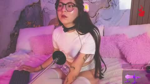 Snapshot of alice_cute77 chatting on May 2026 03:19:01 PM Mey online show from May 2026 03:19:01 PM