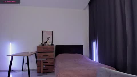 Snapshot of alice_dias chatting on December 2024 04:27:02 PM alice_dias online show from December 2024 04:27:02 PM