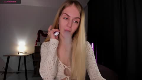 Snapshot of alice_dias chatting on December 2024 03:53:02 PM alice_dias online show from December 2024 03:53:02 PM