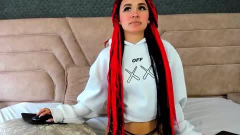 alice foxred online show from March 2026 06:01:01 PM