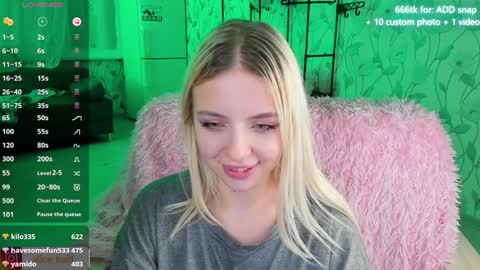 alice_halle online show from December 2024 11:56:01 PM