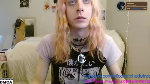 Snapshot of alice_hatchette chatting on September 2025 12:41:02 PM Alice Hatchette online show from September 2025 12:41:02 PM