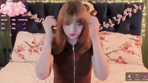 Snapshot of alice_langley chatting on July 2026 11:28:02 AM Alice 3 online show from July 2026 11:28:02 AM