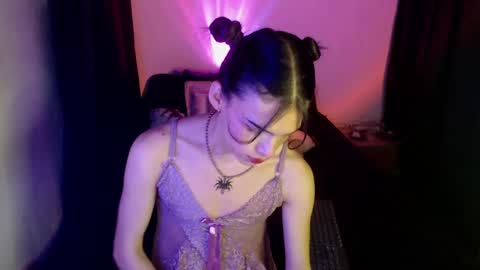 alice_m00nn online show from December 2024 09:01:02 AM