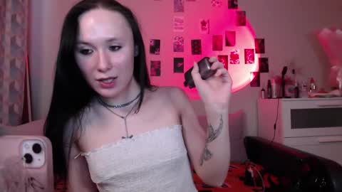 Snapshot of alice_perrez chatting on March 2025 09:14:02 AM Alice and Mike online show from March 2025 09:14:02 AM