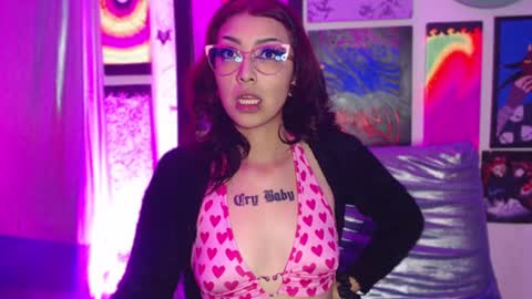      online show from January 2025 06:13:01 AM