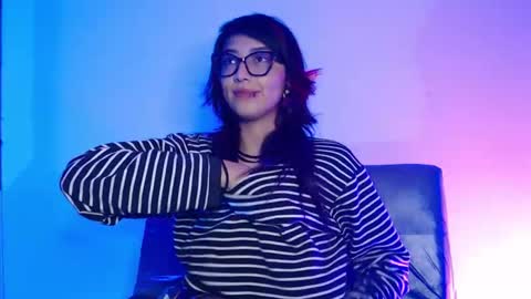 Snapshot of alice_phantom chatting on February 2026 11:23:01 PM online show from February 2026 11:23:01 PM