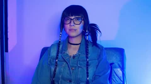 Snapshot of alice_phantom chatting on February 2026 12:21:01 AM online show from February 2026 12:21:01 AM