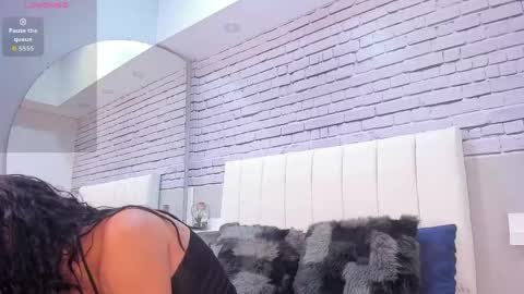 alice_roux online show from April 2026 12:47:01 AM