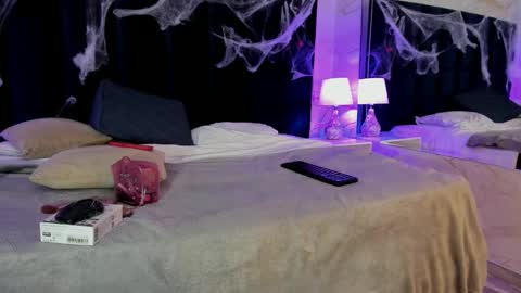 alice_simpson1 online show from October 2025 11:55:02 AM