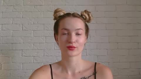 Snapshot of alice_sweet_01 chatting on September 2025 03:33:01 PM Alice online show from September 2025 03:33:01 PM