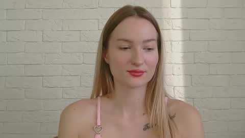 Snapshot of alice_sweet_01 chatting on November 2025 01:23:01 PM Alice online show from November 2025 01:23:01 PM