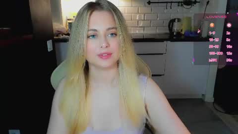 Snapshot of alice_wander chatting on July 2026 03:08:01 AM Alice online show from July 2026 03:08:01 AM