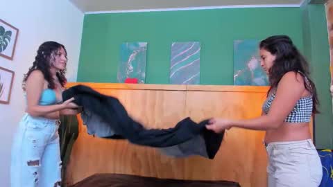 Alice and Asia online show from November 2025 06:18:02 PM