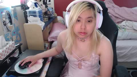 Snapshot of alicebambolats chatting on September 2025 12:59:02 AM Alice Bambola online show from September 2025 12:59:02 AM