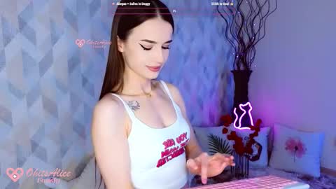 Alice   online show from November 2025 09:26:01 PM