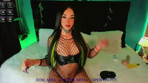 Snapshot of alicebby_bigcock19 chatting on April 2026 06:41:02 AM Alice online show from April 2026 06:41:02 AM