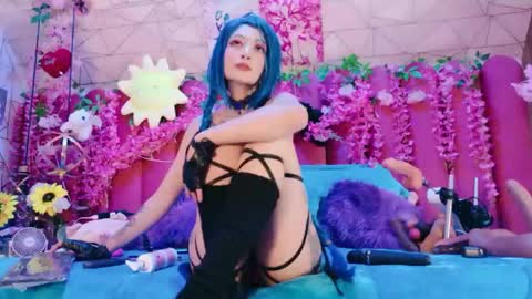 Snapshot of alicebenett_ chatting on May 2026 09:34:01 PM online show from May 2026 09:34:01 PM