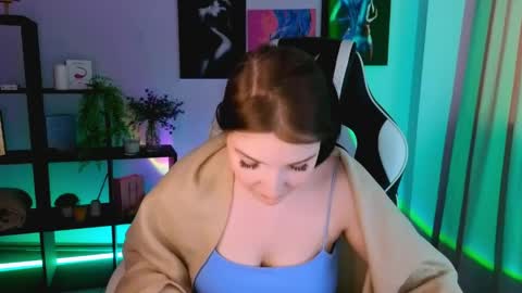Snapshot of alicechanell chatting on May 2026 04:19:01 AM alicechanell online show from May 2026 04:19:01 AM