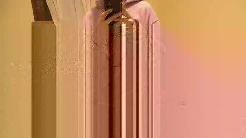 Snapshot of alicedeluca chatting on November 2025 10:43:02 PM Alice DeLUCA online show from November 2025 10:43:02 PM