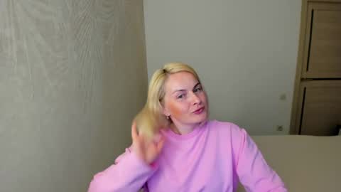 Snapshot of alicee__grace chatting on April 2026 06:49:02 PM Alicee online show from April 2026 06:49:02 PM