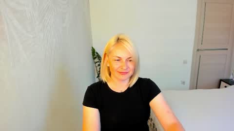 Snapshot of alicee__grace chatting on June 2026 09:52:01 AM Alicee online show from June 2026 09:52:01 AM