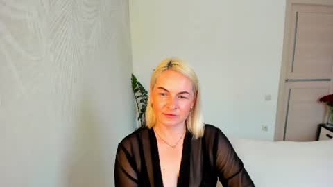 Snapshot of alicee__grace chatting on June 2026 10:06:02 AM Alicee online show from June 2026 10:06:02 AM