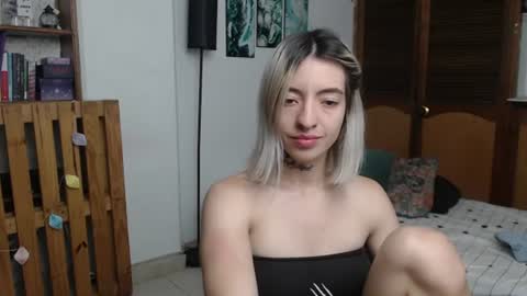 alicee_logan_ online show from July 2026 01:56:01 AM