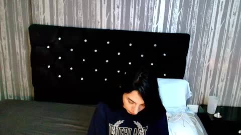alicee_moonn online show from February 2026 09:13:02 PM
