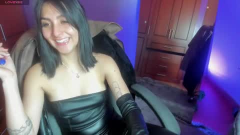 Snapshot of alicee_roos chatting on July 2026 12:20:01 AM Alice online show from July 2026 12:20:01 AM