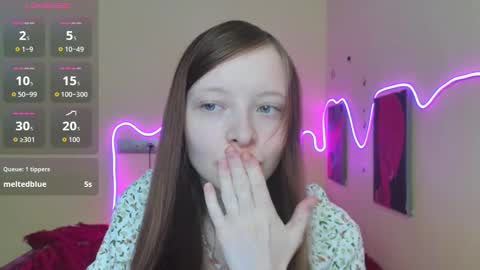 Alie online show from September 2025 01:54:02 AM