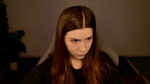 Alice online show from December 2025 05:14:01 AM