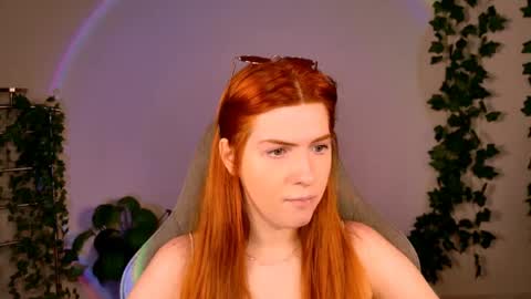 Snapshot of aliceinredsquare_ chatting on May 2026 05:23:02 AM Alice online show from May 2026 05:23:02 AM