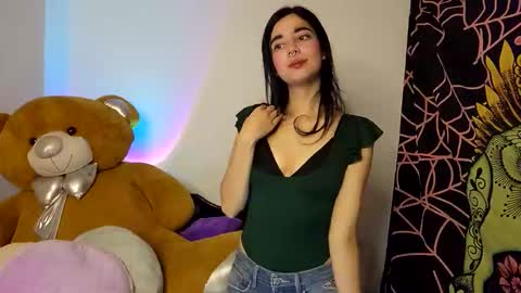 Alicekingdom online show from November 2025 12:54:02 AM