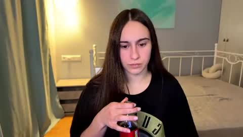 Snapshot of alicekollt chatting on June 2026 08:51:01 PM alicekollt online show from June 2026 08:51:01 PM