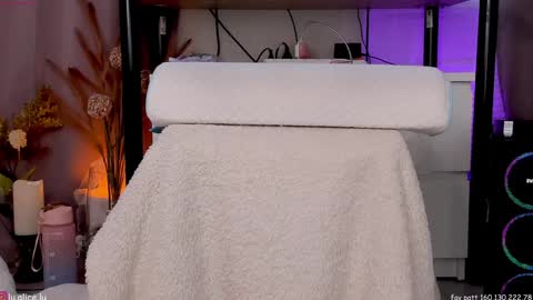 Elle online show from February 2025 07:07:02 AM