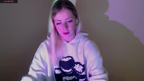 Alice online show from September 2025 12:43:02 PM