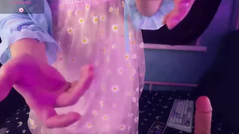 AlicePinkhead online show from March 2025 03:45:02 PM