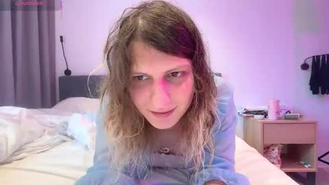 AlicePinkhead online show from October 2025 08:55:02 AM