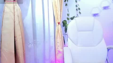 Snapshot of alicesky1_ chatting on May 2026 03:33:01 AM Alice online show from May 2026 03:33:01 AM